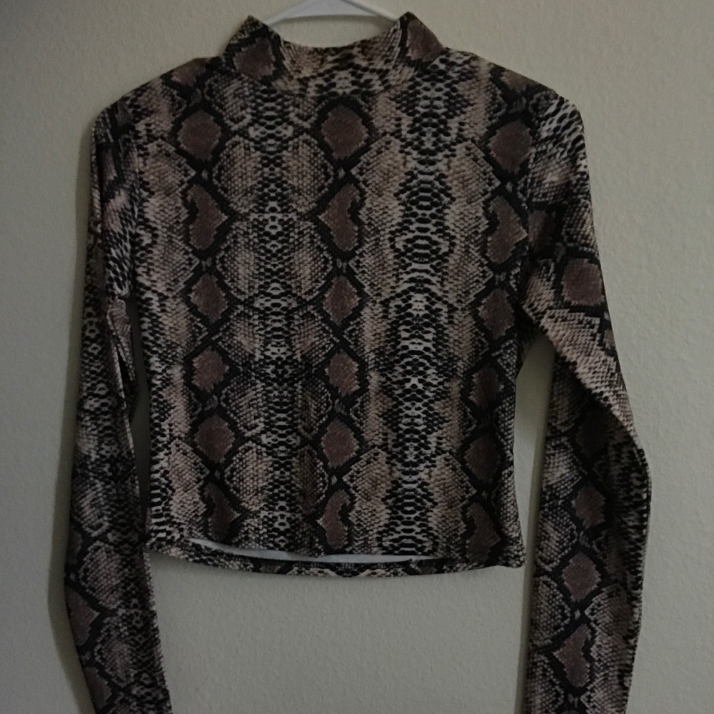 Snake print brown m cropped top